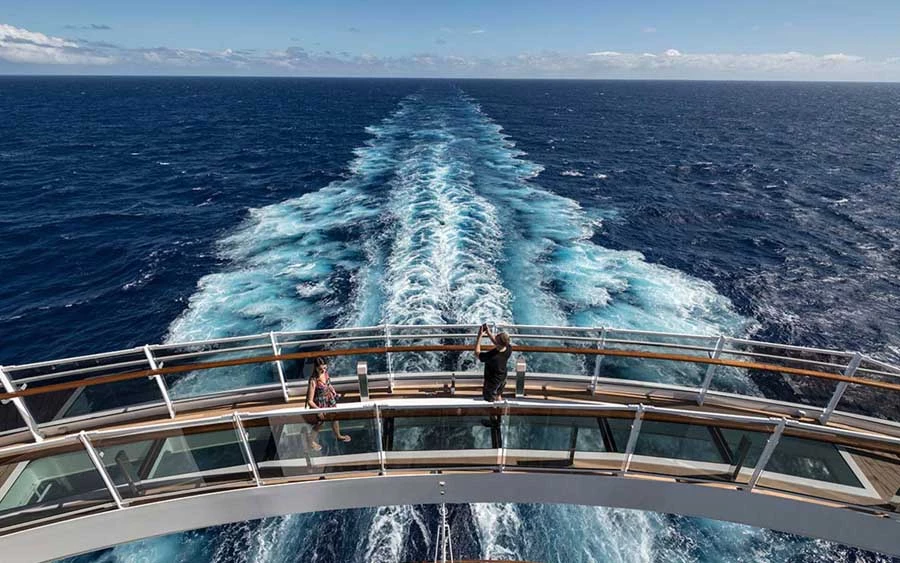 Navio Belo em Alto Mar 2025